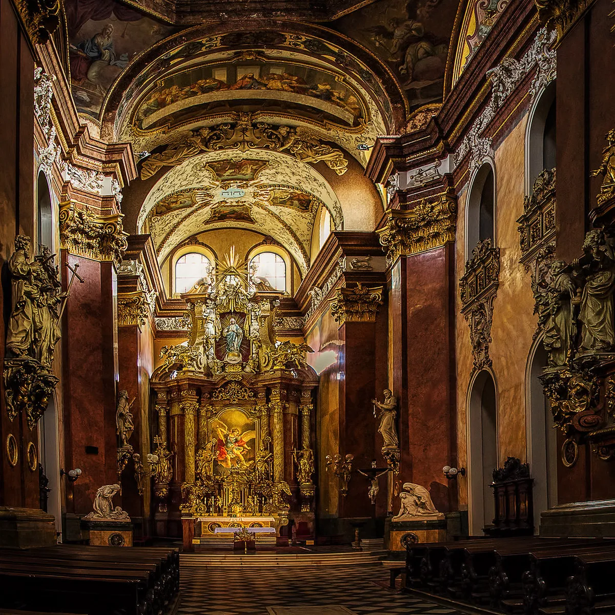 Olomouc Sightseeing from Brno: A Perfect 1-Day Itinerary