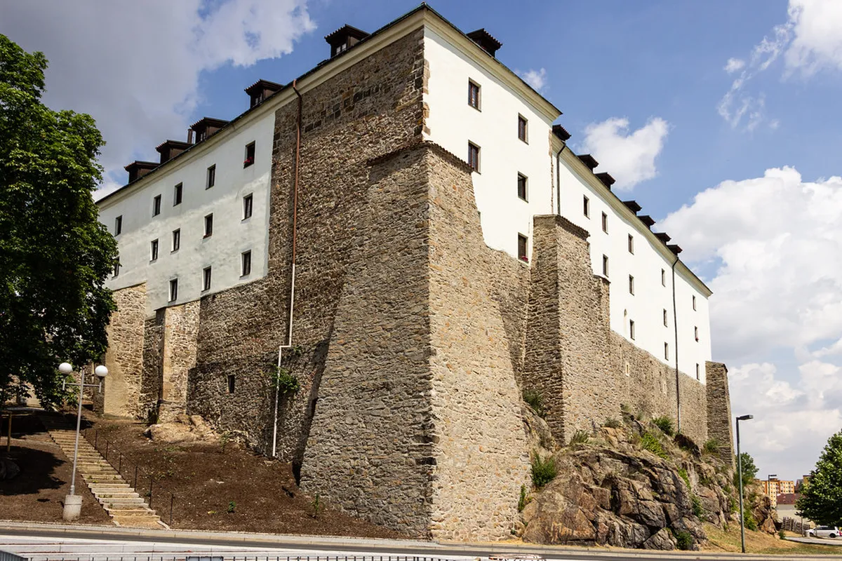 Cheb Castle Admission Prices and Hours: 2026 Guide