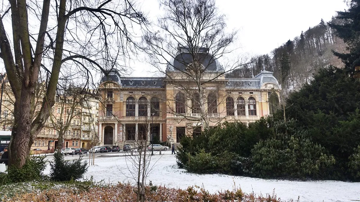 10 Best Things to Do Near Imperial Baths Císařské lázně